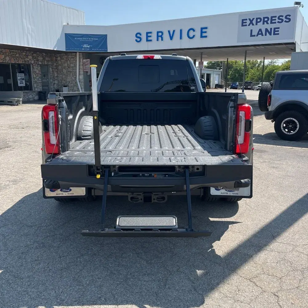 2025 Ford F-350 Super Duty Platinum