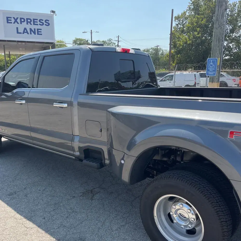 2025 Ford F-350 Super Duty Platinum