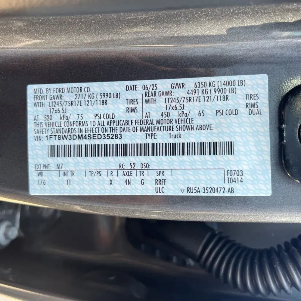 2025 Ford F-350 Super Duty Platinum