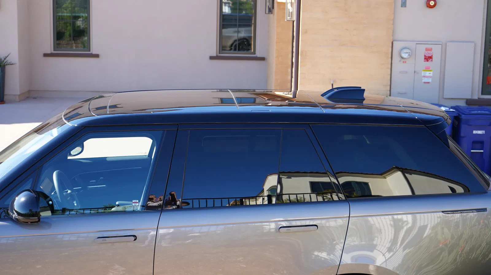 2023 Range Rover P530 SE - ~650 Miles, Twin-Turbo V8, AWD, Premium Interior Upgrade Pack