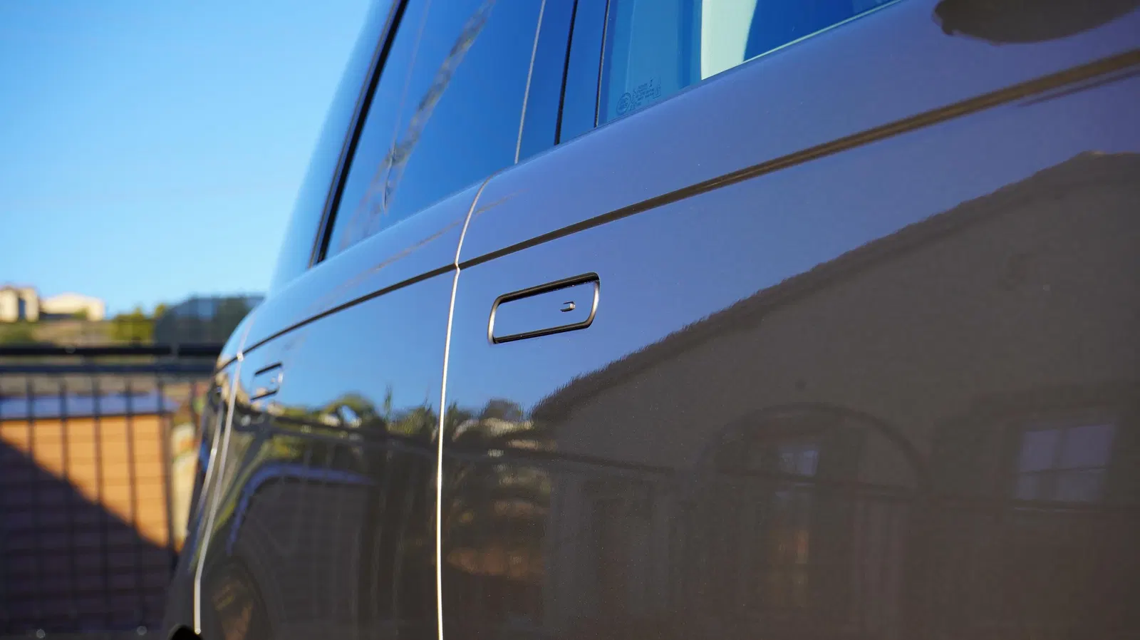 2023 Range Rover P530 SE - ~650 Miles, Twin-Turbo V8, AWD, Premium Interior Upgrade Pack