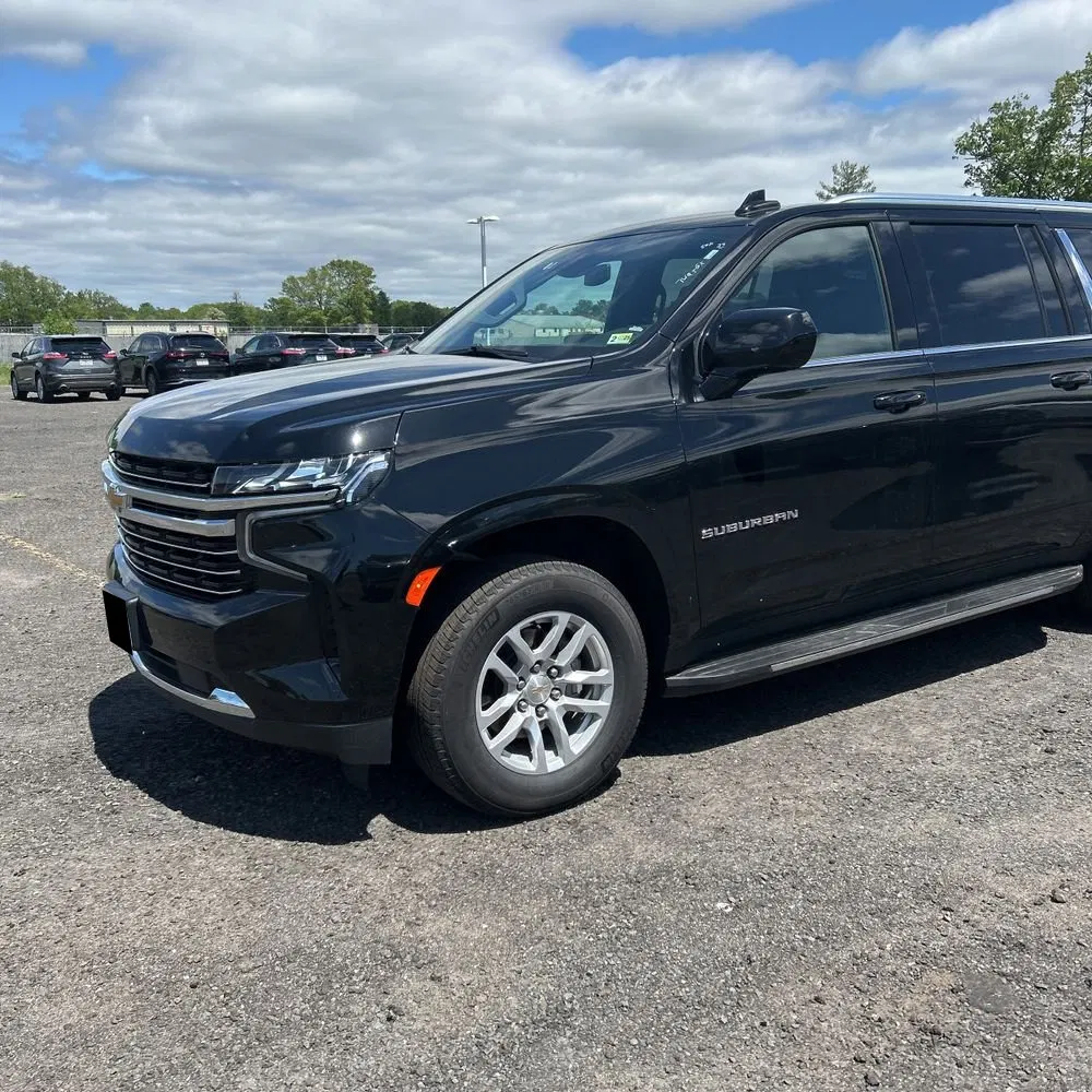 2024 Chevrolet Suburban LT