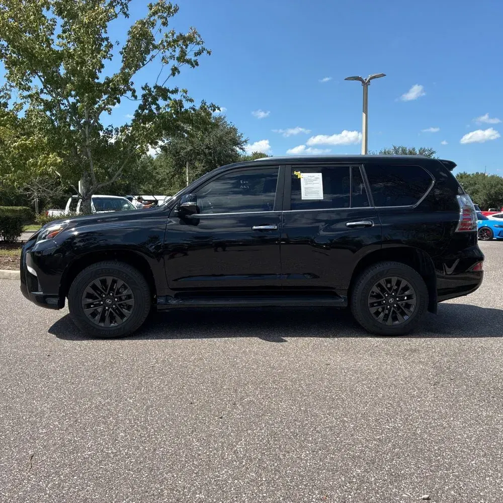 2023 Lexus GX 460 Base