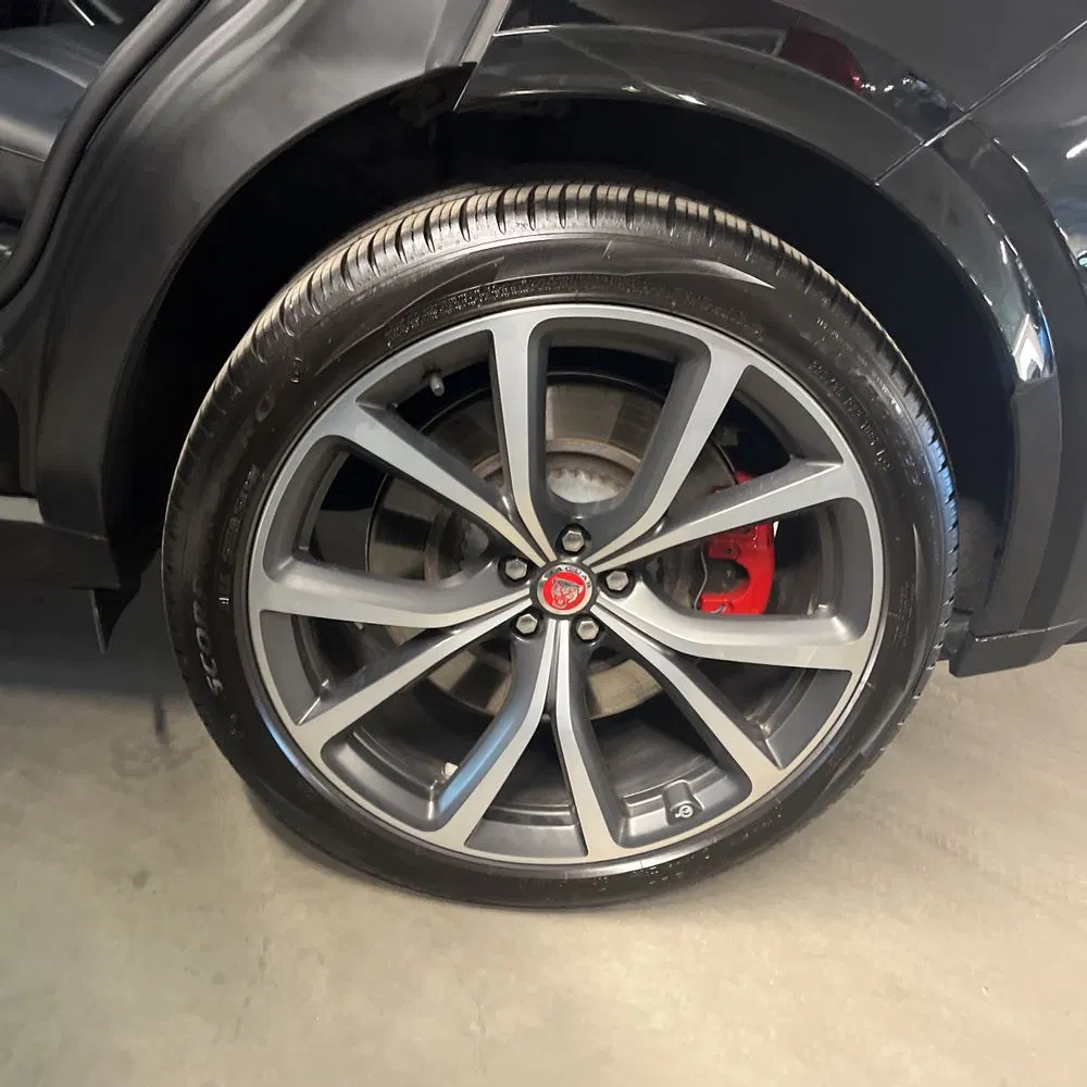 2023 Jaguar F-Pace SVR