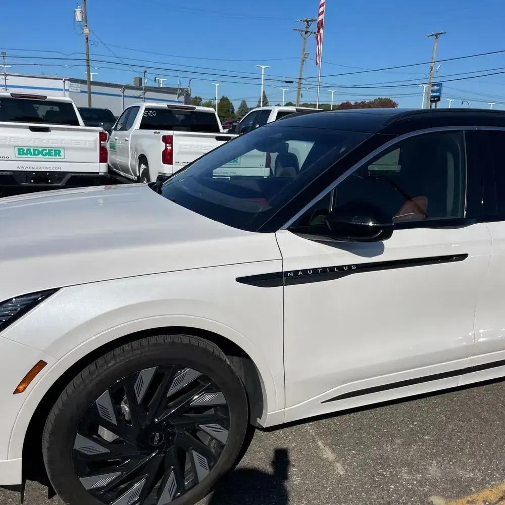 2024 Lincoln Nautilus Black Label
