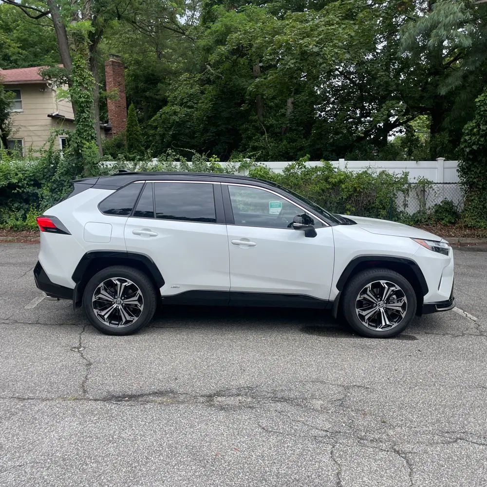 2025 Toyota RAV4 Plug-in Hybrid XSE