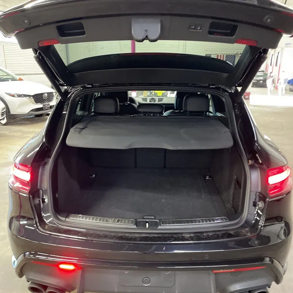 2024 Porsche Macan Base