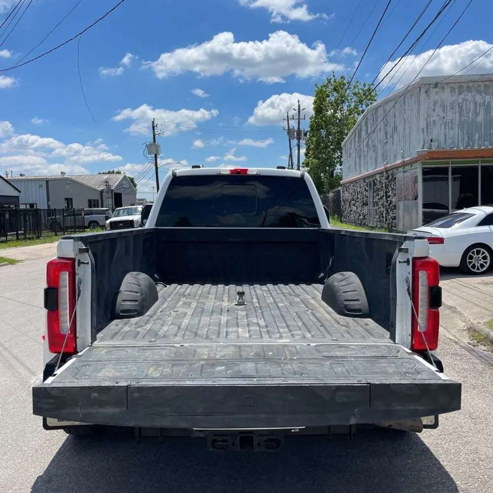 2023 Ford F-350 Super Duty Lariat