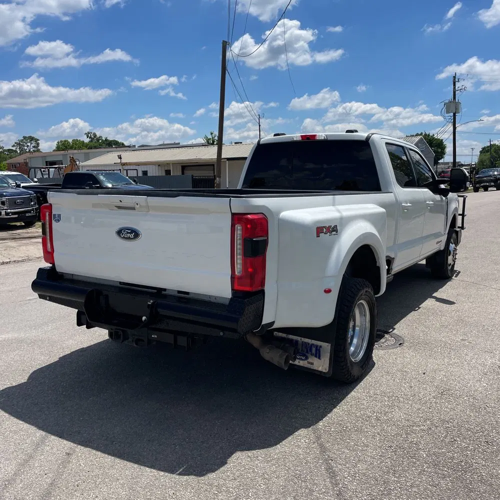 2023 Ford F-350 Super Duty Lariat