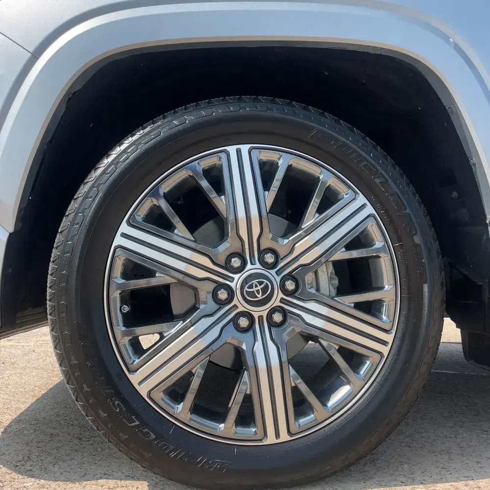 2024 Toyota Sequoia Capstone