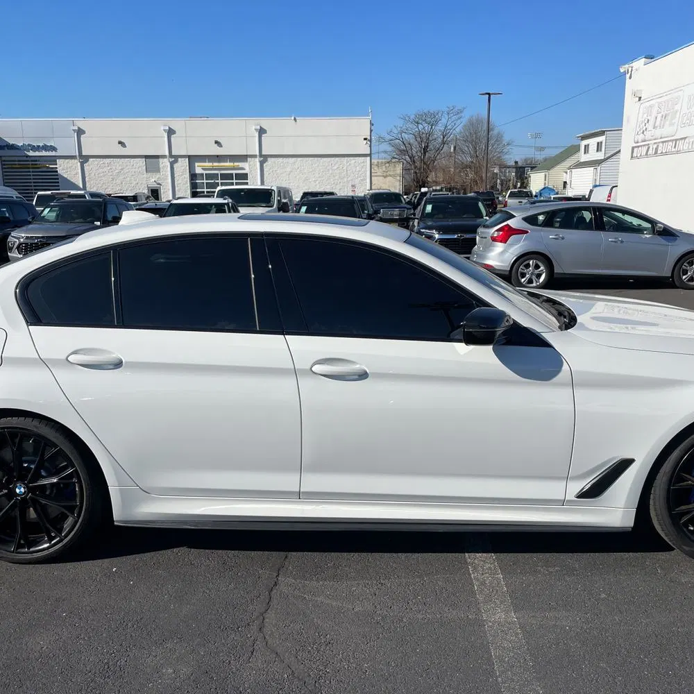 2022 BMW 5-Series M550xi