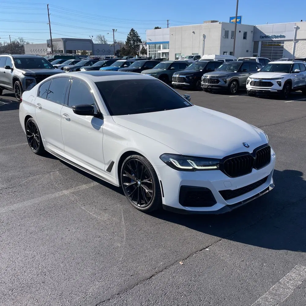 2022 BMW 5-Series M550xi