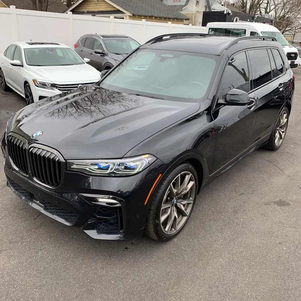 2021 BMW X7 M50i