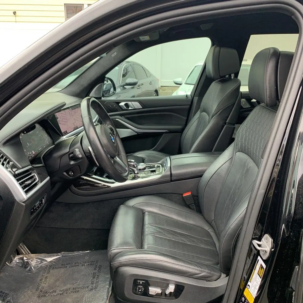 2021 BMW X7 M50i