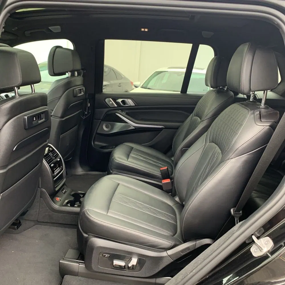2021 BMW X7 M50i