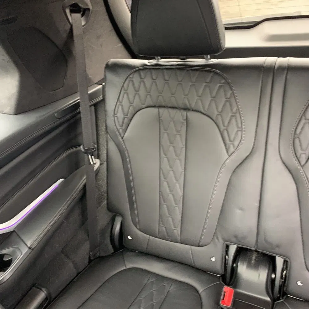 2021 BMW X7 M50i