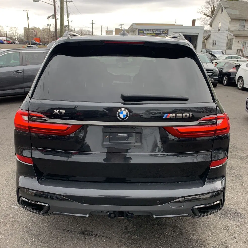 2021 BMW X7 M50i