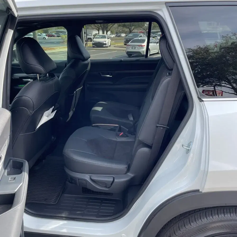 2024 Toyota Grand Highlander Hybrid MAX Platinum