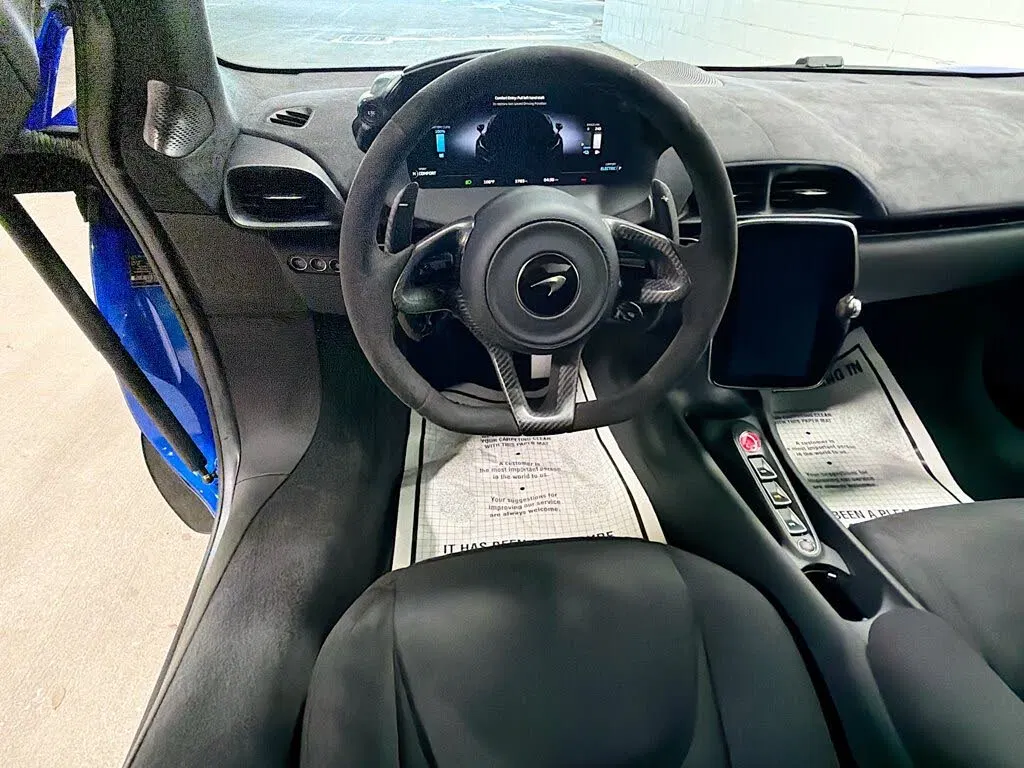 2024 McLaren Artura RWD