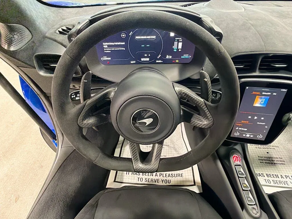 2024 McLaren Artura RWD