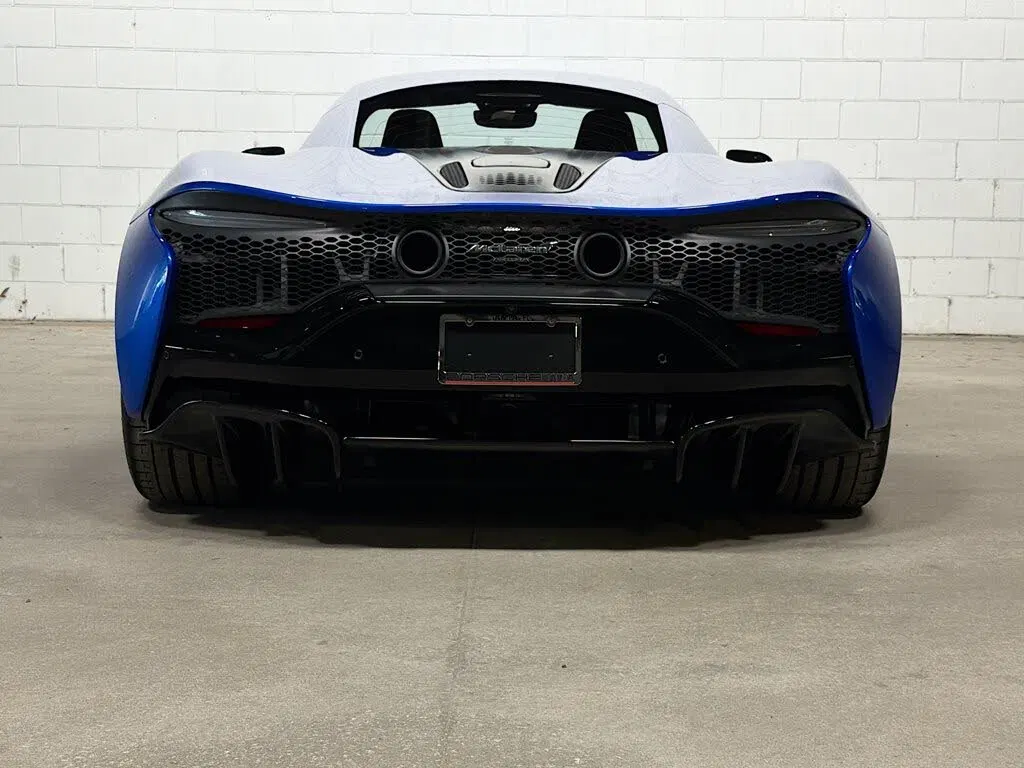 2024 McLaren Artura RWD