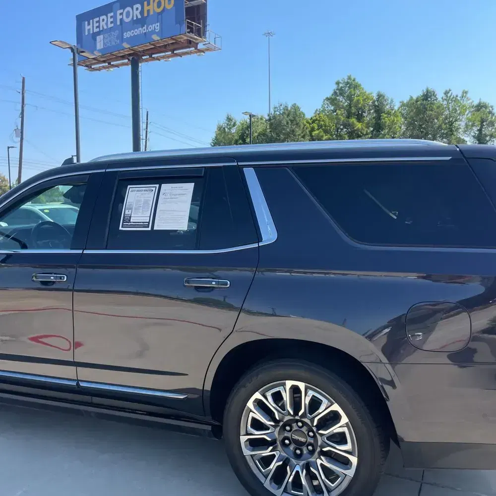 2023 GMC Yukon Denali Ultimate