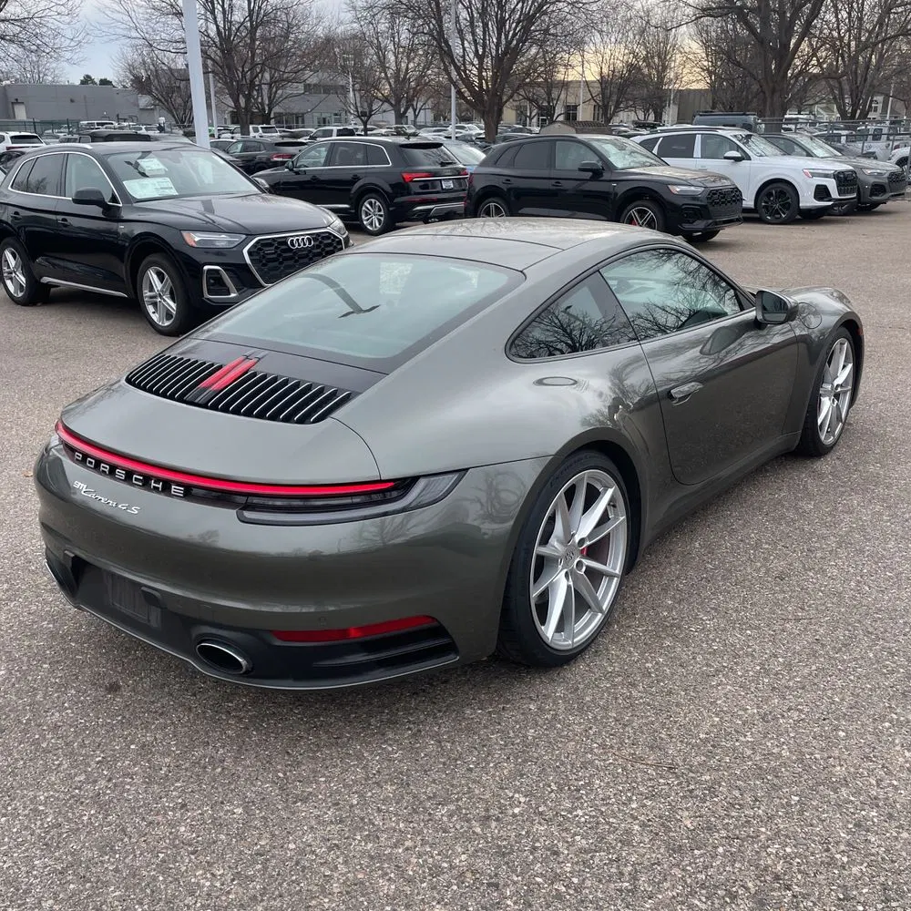 2022 Porsche 911 Carrera 4S
