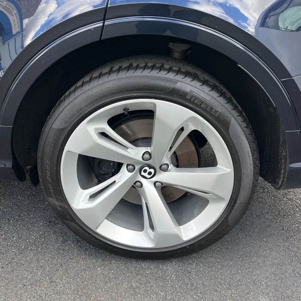 2021 Bentley Bentayga V8