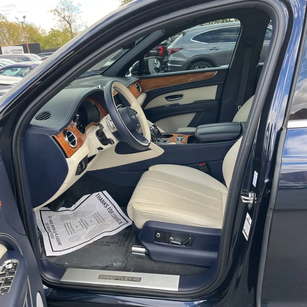 2021 Bentley Bentayga V8