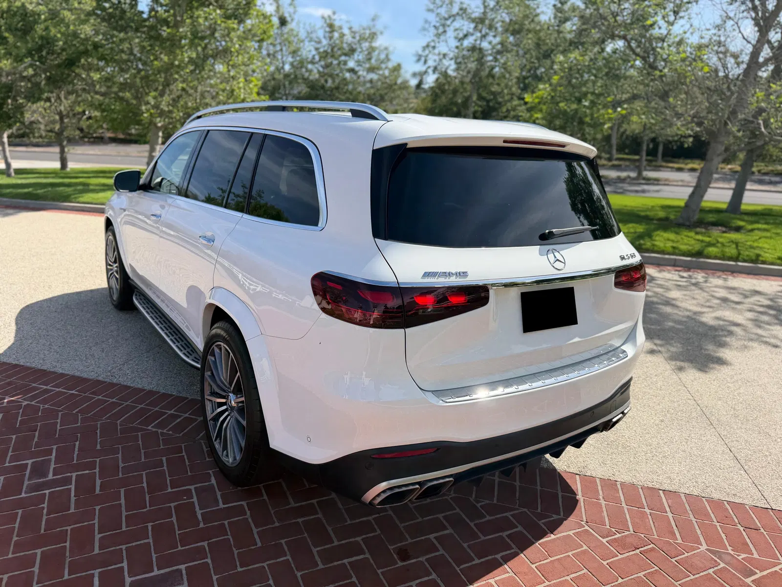2024 Mercedes-AMG GLS 63 - ~9,200 Miles, 603-hp Twin-Turbo V8, AWD, Unmodified