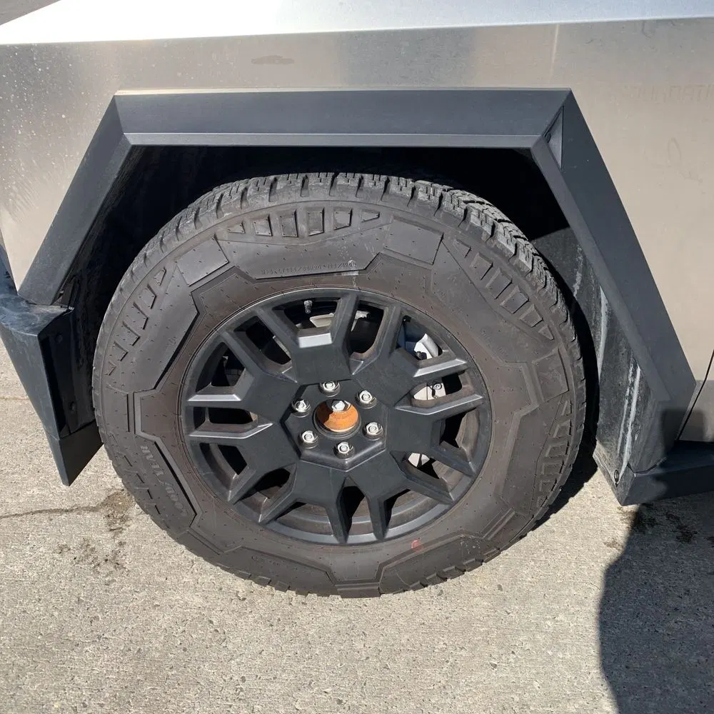 2024 Tesla Cybertruck Base