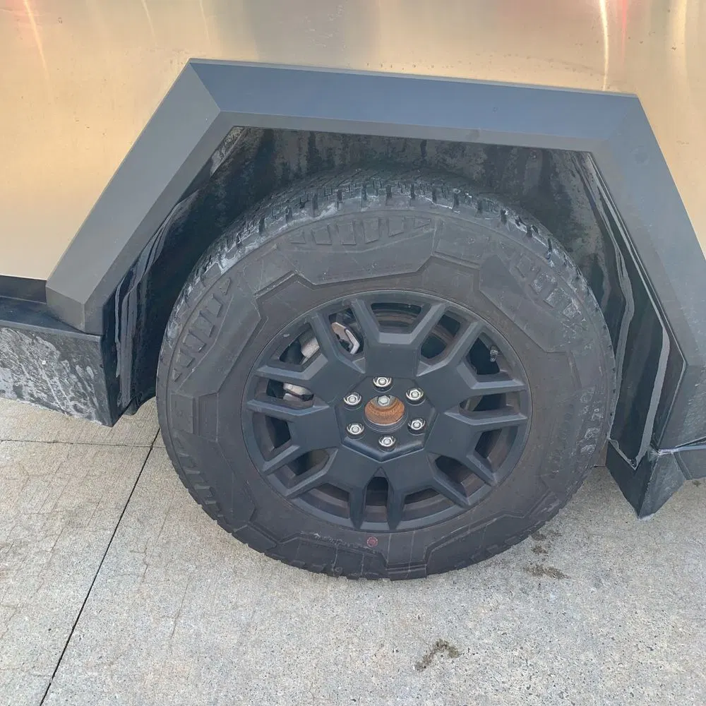 2024 Tesla Cybertruck Base