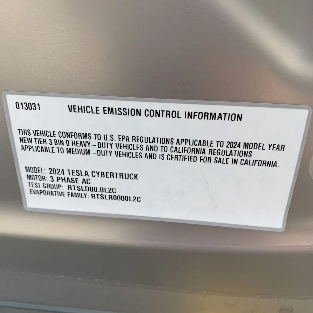 2024 Tesla Cybertruck Base