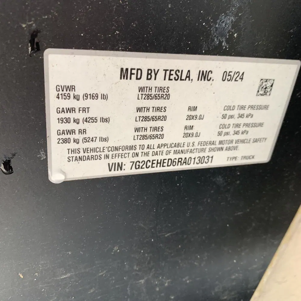 2024 Tesla Cybertruck Base