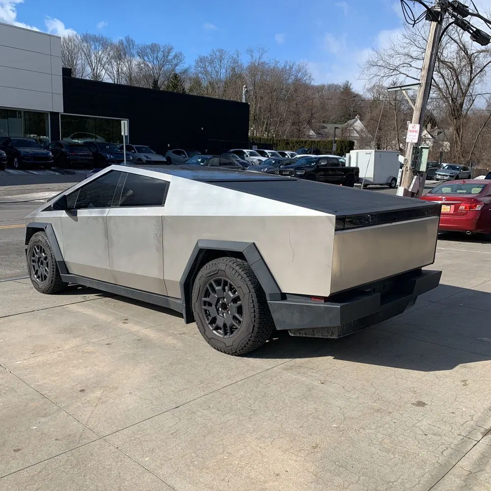 2024 Tesla Cybertruck Base