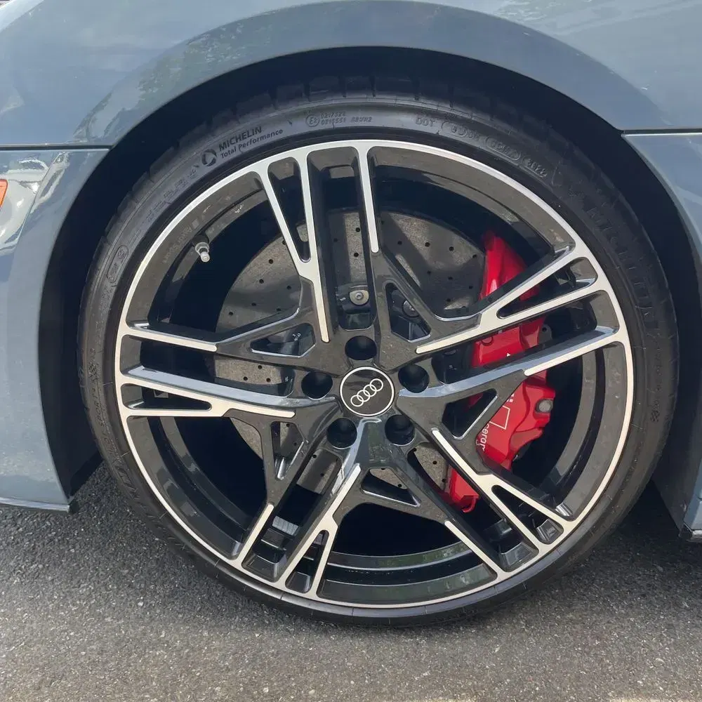 2023 Audi R8 V10