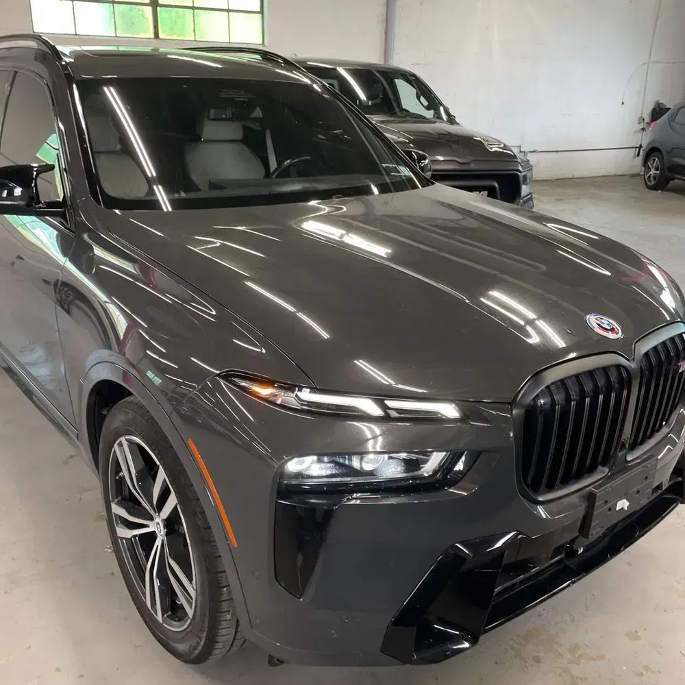 2023 BMW X7 M60i