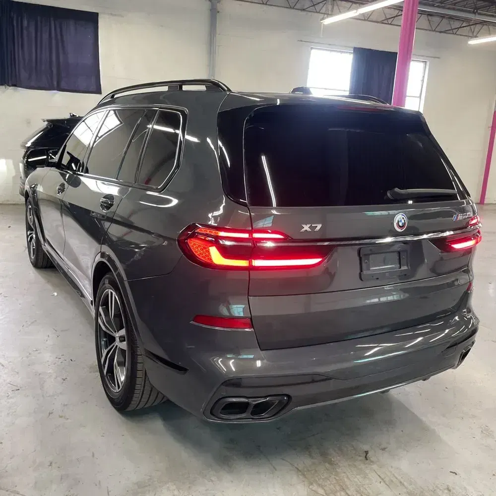 2023 BMW X7 M60i