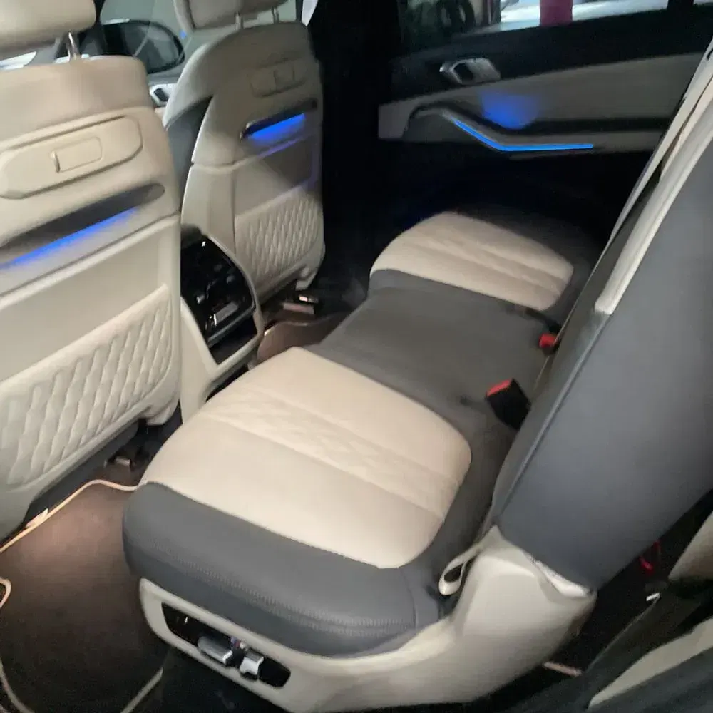 2023 BMW X7 M60i