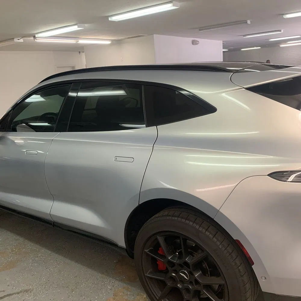 2021 Aston Martin DBX Base