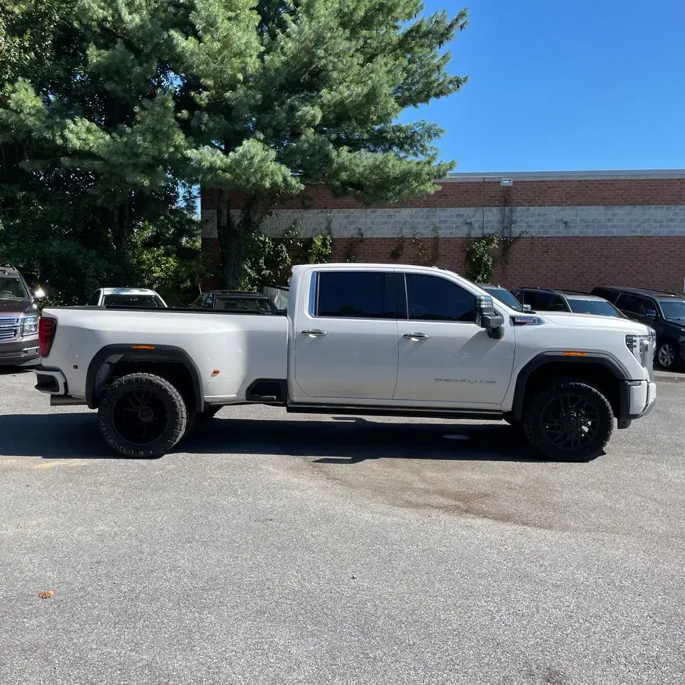 2024 GMC Sierra 3500HD Denali