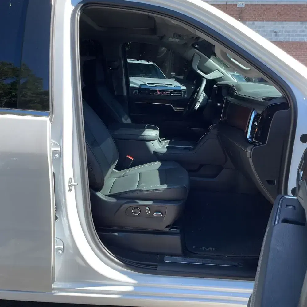 2024 GMC Sierra 3500HD Denali