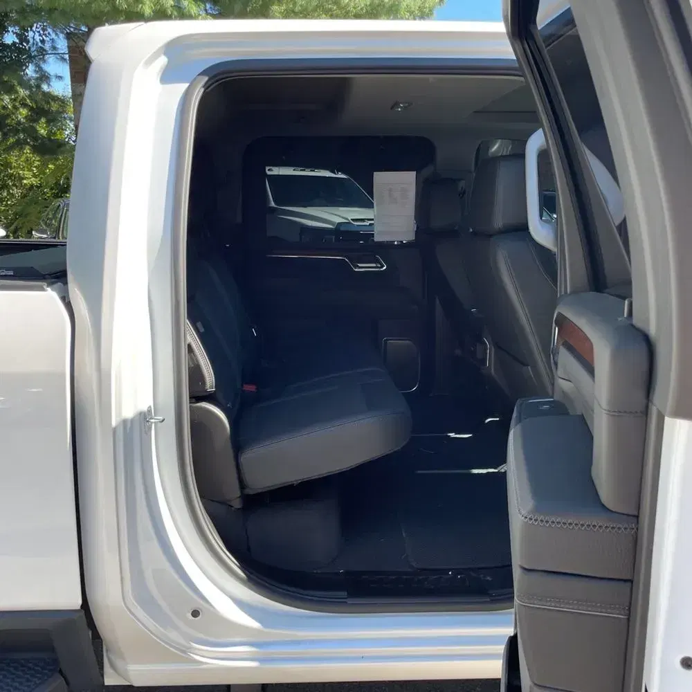 2024 GMC Sierra 3500HD Denali