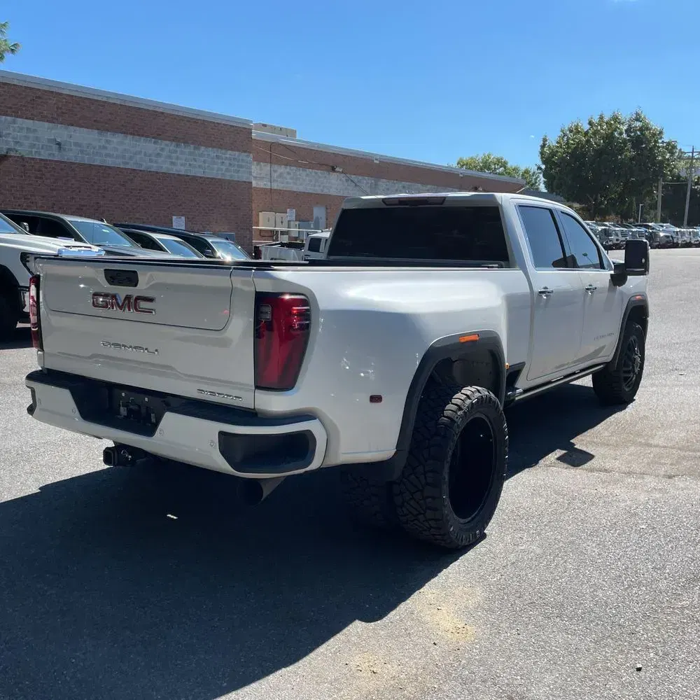 2024 GMC Sierra 3500HD Denali