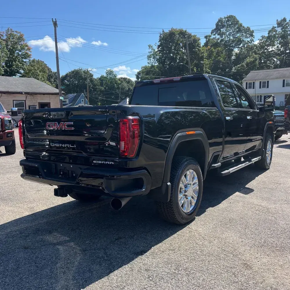 2023 GMC Sierra 2500 Denali