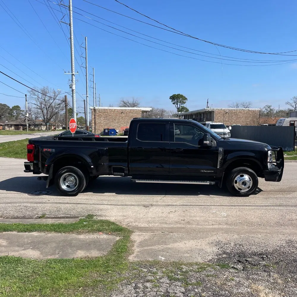 2023 Ford F-350 Super Duty Lariat