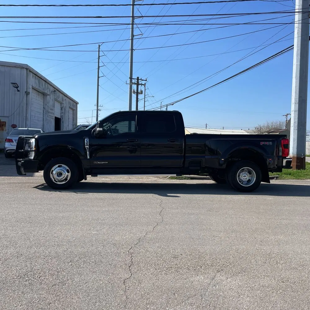 2023 Ford F-350 Super Duty Lariat