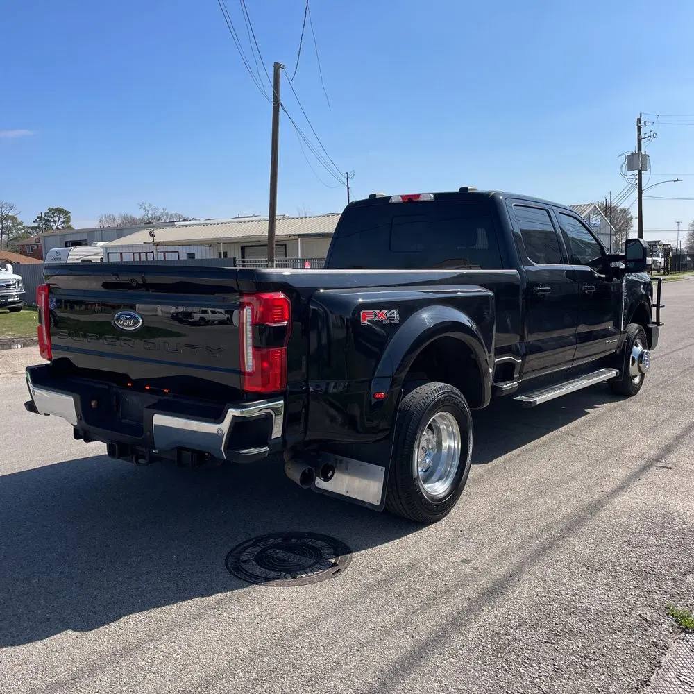 2023 Ford F-350 Super Duty Lariat