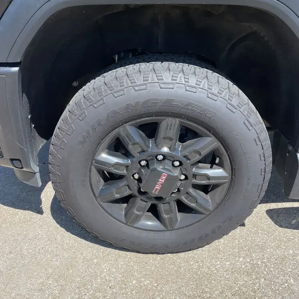 2024 GMC Sierra 2500 AT4