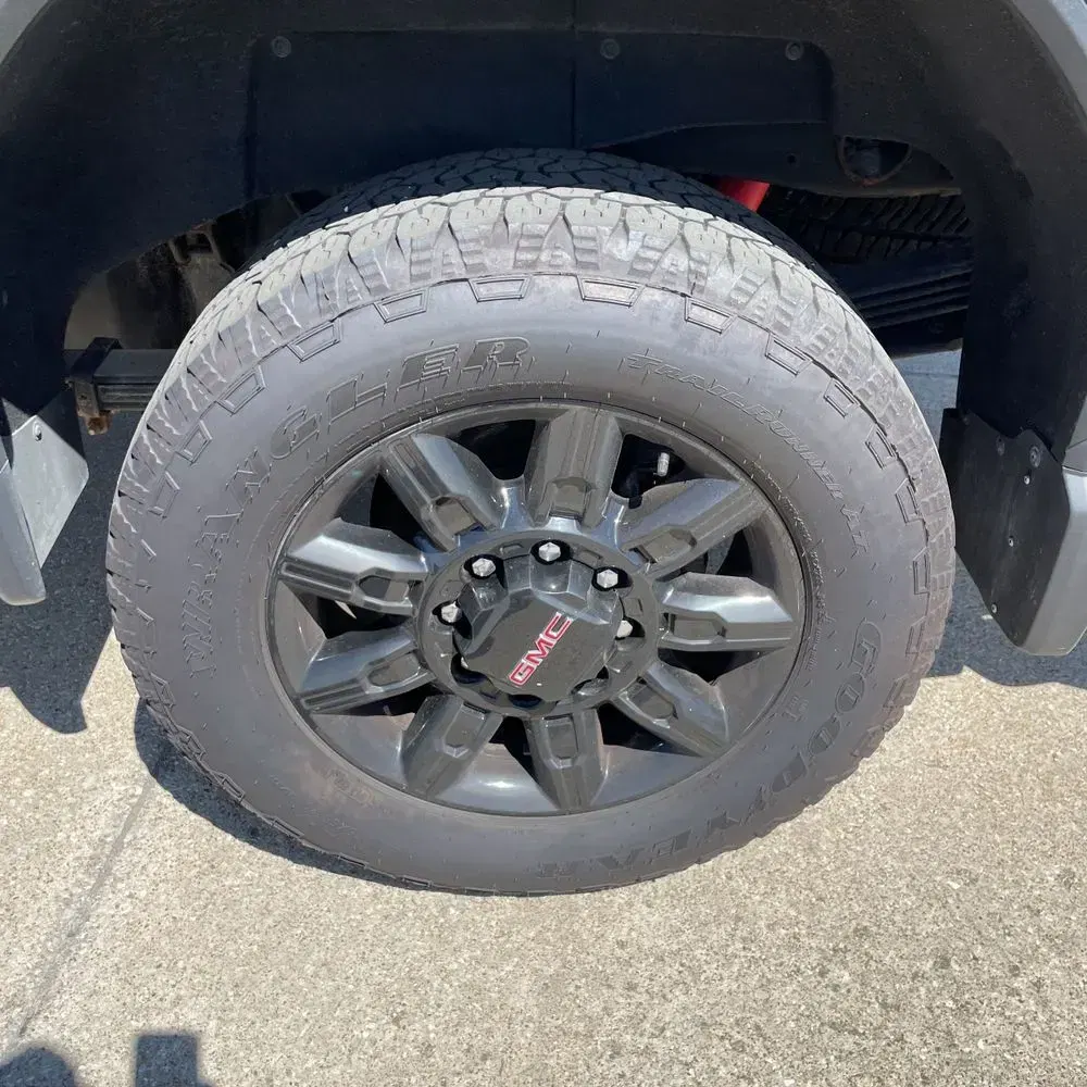 2024 GMC Sierra 2500 AT4